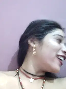 Snapshot of Mahek_love143 chatting on 06-08-26, 01:28 Mahek love143 online show from 06-08-26, 01:28