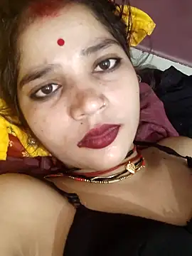 Snapshot of Mahek_love143 chatting on 06-14-26, 10:12 Mahek love143 online show from 06-14-26, 10:12