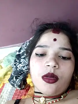 Snapshot of Mahek_love143 chatting on 06-24-26, 03:38 Mahek love143 online show from 06-24-26, 03:38