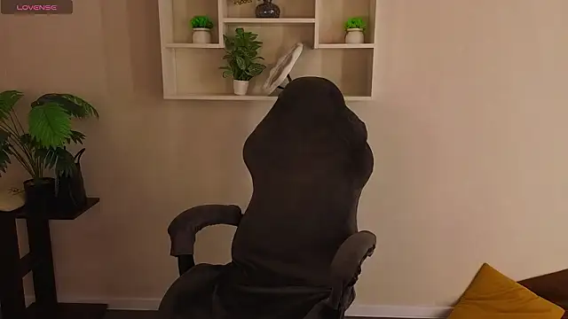 Al1ice Moures online show from 03-15-26, 09:26