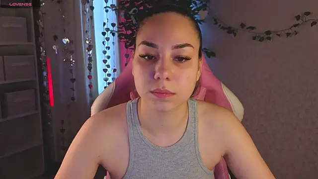 Al1ice Moures online show from 03-17-26, 09:23