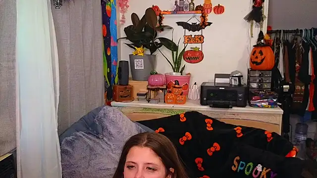 Snapshot of xofrankiefinexo chatting on 10-11-25, 01:20 xofrankiefinexo online show from 10-11-25, 01:20