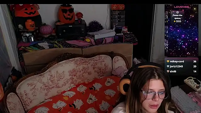 Snapshot of xofrankiefinexo chatting on 10-15-25, 06:13 xofrankiefinexo online show from 10-15-25, 06:13