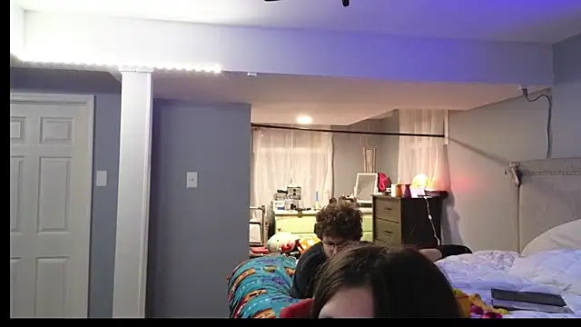 Snapshot of xofrankiefinexo chatting on 02-15-26, 10:47 xofrankiefinexo online show from 02-15-26, 10:47