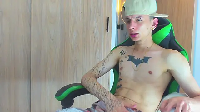 Skinny batman online show from 10-15-25, 07:19