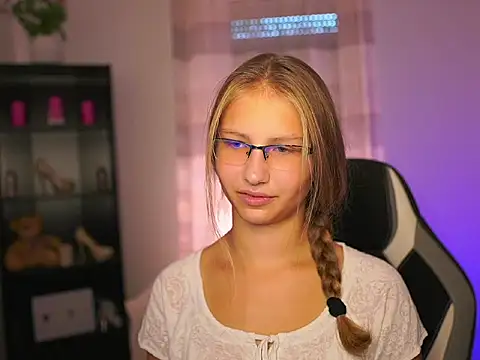 emmie murray online show from 09-28-25, 12:54