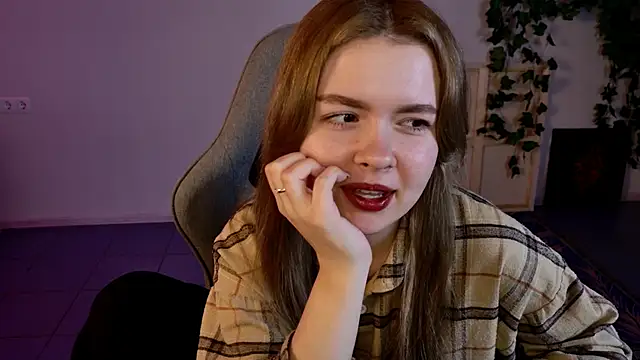 HaleySun online show from 10-20-25, 09:10