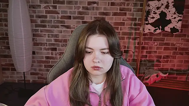 HaleySun online show from 11-05-25, 01:11