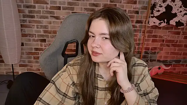 HaleySun online show from 11-08-25, 09:20