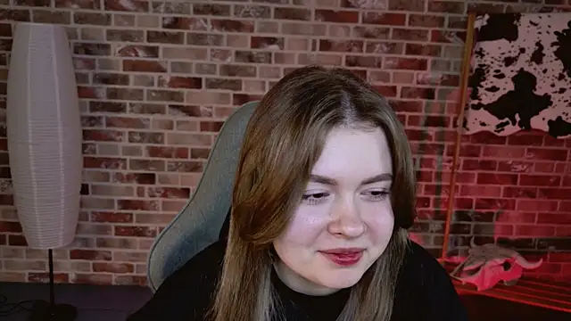 HaleySun online show from 11-10-25, 03:11