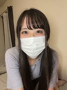 Snapshot of Yuki_konkon chatting on 10-08-25, 12:36 Yuki konkon online show from 10-08-25, 12:36