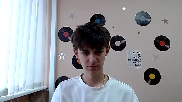 Snapshot of Hoot_Dude_ chatting on 10-07-25, 01:30 Hoot Dude online show from 10-07-25, 01:30