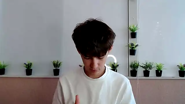 Snapshot of Hoot_Dude_ chatting on 10-14-25, 11:55 Hoot Dude online show from 10-14-25, 11:55