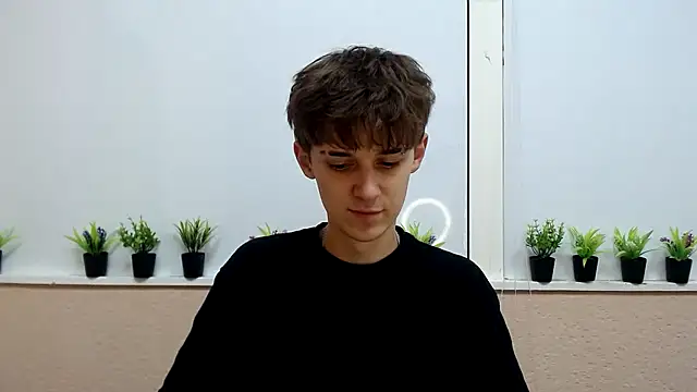 Snapshot of Hoot_Dude_ chatting on 10-18-25, 01:34 Hoot Dude online show from 10-18-25, 01:34