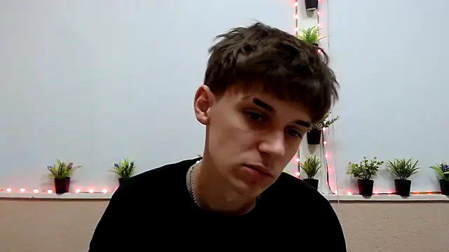 Snapshot of Hoot_Dude_ chatting on 10-27-25, 02:21 Hoot Dude online show from 10-27-25, 02:21