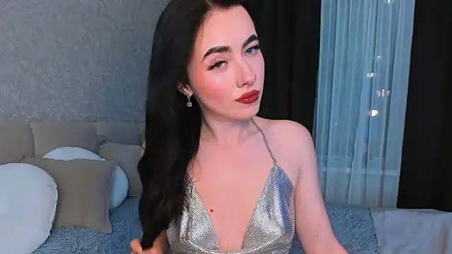 Snapshot of Milla_Moore chatting on 10-07-25, 03:31 Milla Moore online show from 10-07-25, 03:31