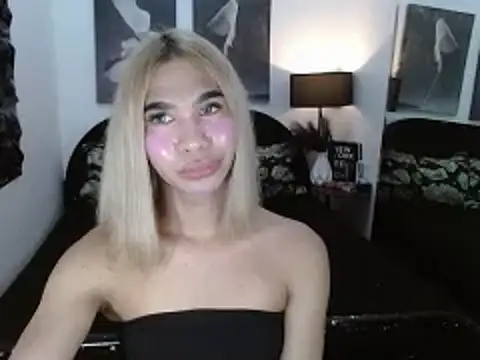 julietdelaveigne online show from 10-15-25, 11:21