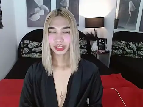 julietdelaveigne online show from 10-17-25, 01:57