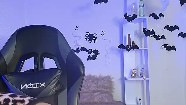 Evelyn brown8 online show from 10-31-25, 02:40