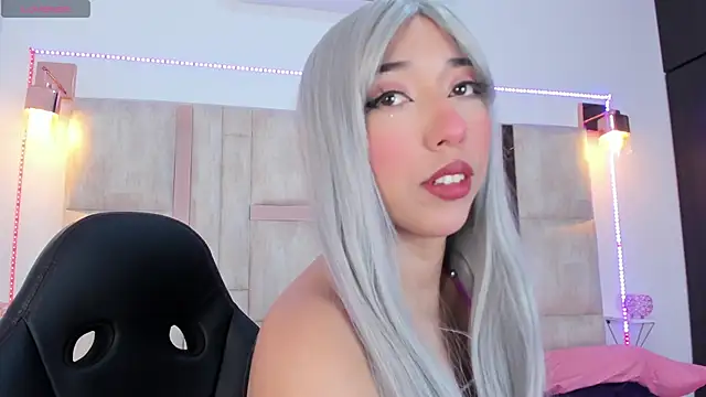 Snapshot of emily__walker chatting on 09-30-25, 11:59 emily walker online show from 09-30-25, 11:59