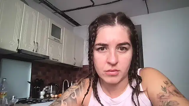 Thayrina online show from 10-04-25, 05:49