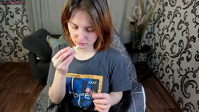 Rimma Kallas online show from 10-18-25, 04:37