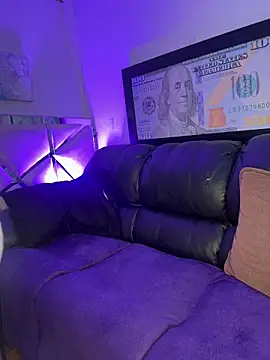 liz and thiago online show from 12-04-25, 01:31