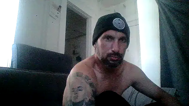 Snapshot of Pontiuxxx chatting on 09-23-25, 06:44 Pontiuxxx online show from 09-23-25, 06:44