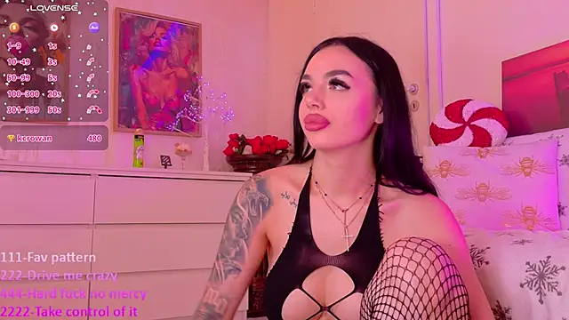 TiaBelle online show from 01-31-26, 07:11