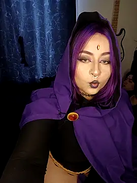 Iluromi online show from 10-30-25, 06:19