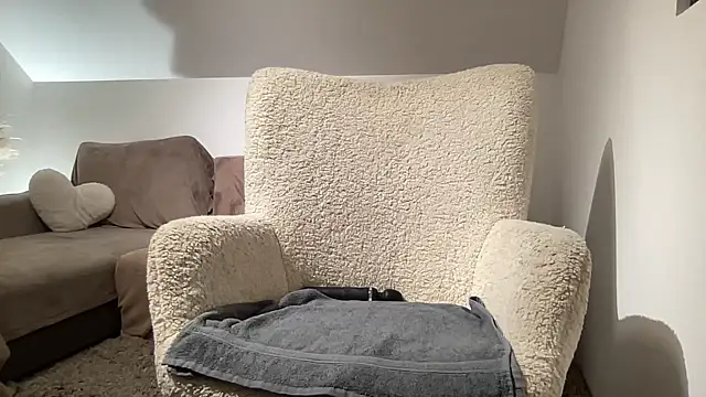 Snapshot of vani_vibez chatting on 11-03-25, 03:08 vani vibez online show from 11-03-25, 03:08