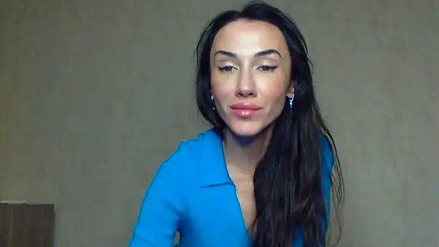 Snapshot of Zariveth chatting on 11-02-25, 08:22 Zariveth online show from 11-02-25, 08:22