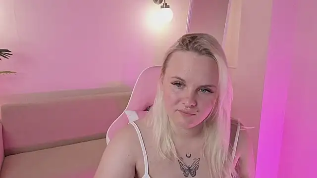 ChristyF0x online show from 09-24-25, 02:04