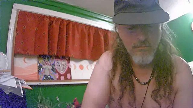 HippieDad333 online show from 06-17-26, 01:41