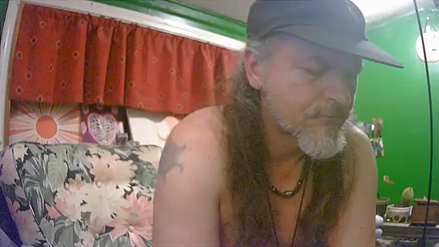 HippieDad333 online show from 06-25-26, 05:12