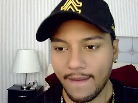 Snapshot of Max_Rivers chatting on 10-12-25, 06:51 Max Rivers online show from 10-12-25, 06:51