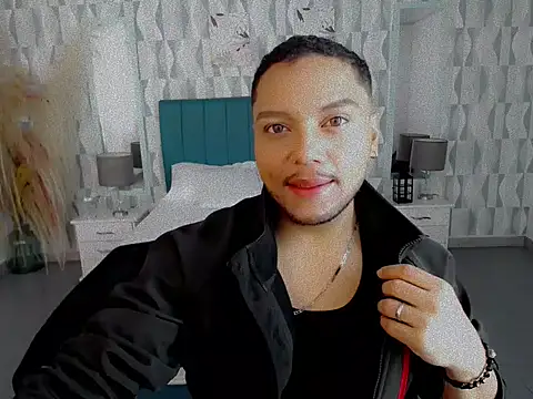 Snapshot of Max_Rivers chatting on 10-27-25, 07:07 Max Rivers online show from 10-27-25, 07:07