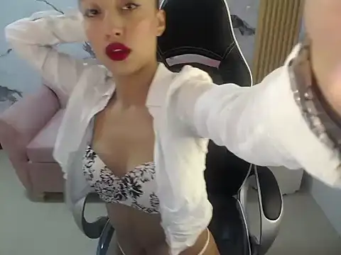 Branndy ch online show from 10-29-25, 02:19