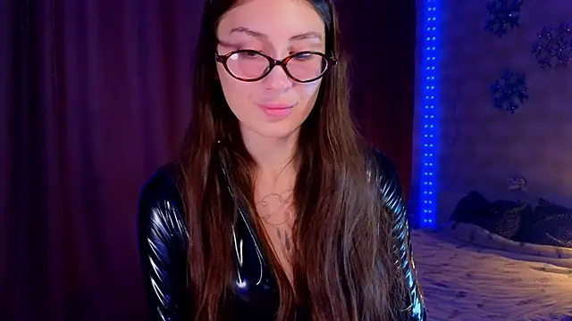 Snapshot of space_Dreams_ chatting on 10-12-25, 09:52 space Dreams online show from 10-12-25, 09:52