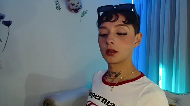 Snapshot of David_Fox01 chatting on 10-06-25, 03:15 David Fox01 online show from 10-06-25, 03:15