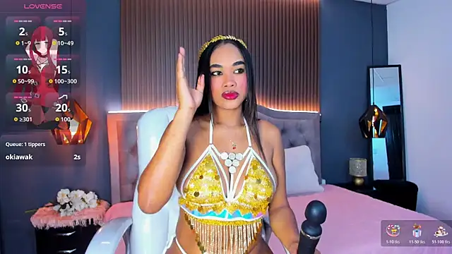 Snapshot of Tiffany__charm_ chatting on 10-31-25, 03:07 Tiffany charm online show from 10-31-25, 03:07