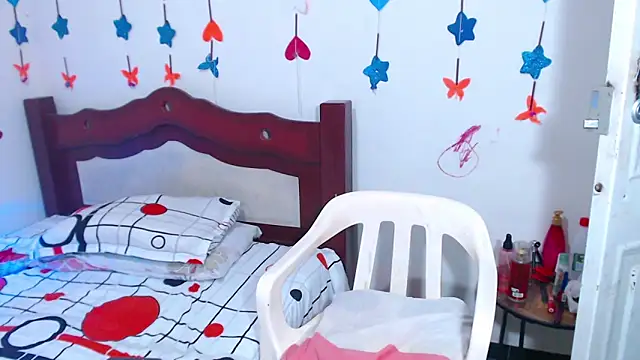 lorenacapelli online show from 03-24-26, 12:15