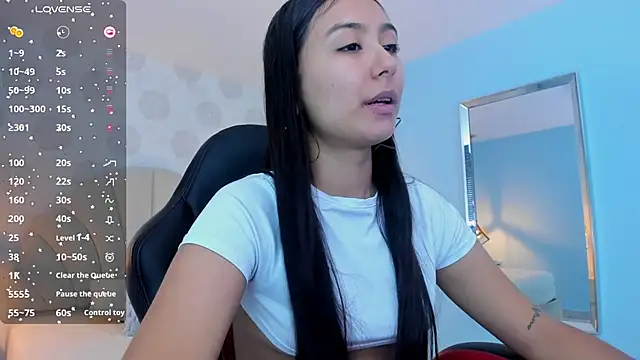 ALAHIACRUZ1 online show from 06-13-26, 11:13
