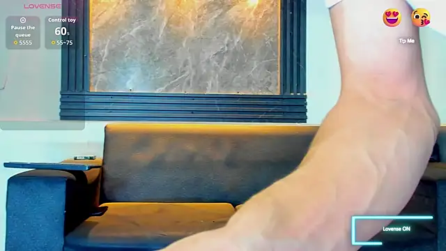 liam coleman25 online show from 12-15-25, 04:39