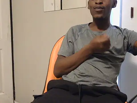 Snapshot of MthondoWeBananaX2 chatting on 10-05-25, 08:51 MthondoWeBananaX2 online show from 10-05-25, 08:51