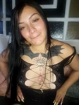 Snapshot of NahomyPearson chatting on 09-30-25, 04:01 NahomyPearson online show from 09-30-25, 04:01