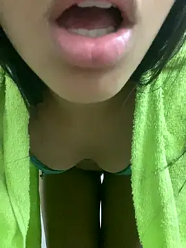 Snapshot of anywiilliane chatting on 11-15-25, 03:59 anywiilliane online show from 11-15-25, 03:59