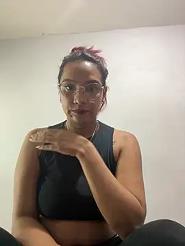 Skinny Nasty Messy online show from 10-01-25, 03:34