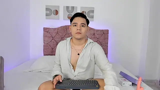 KairoBlaze online show from 09-25-25, 04:05