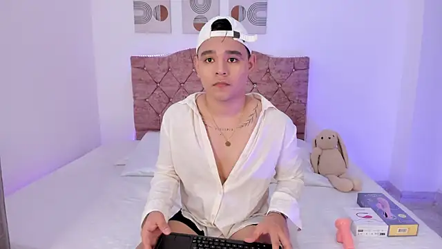 KairoBlaze online show from 09-26-25, 04:05